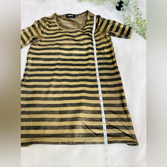 MinkPink Black and Gold Shimmer Striped T-shirt Shift Dress Size Small - Picture 9 of 12